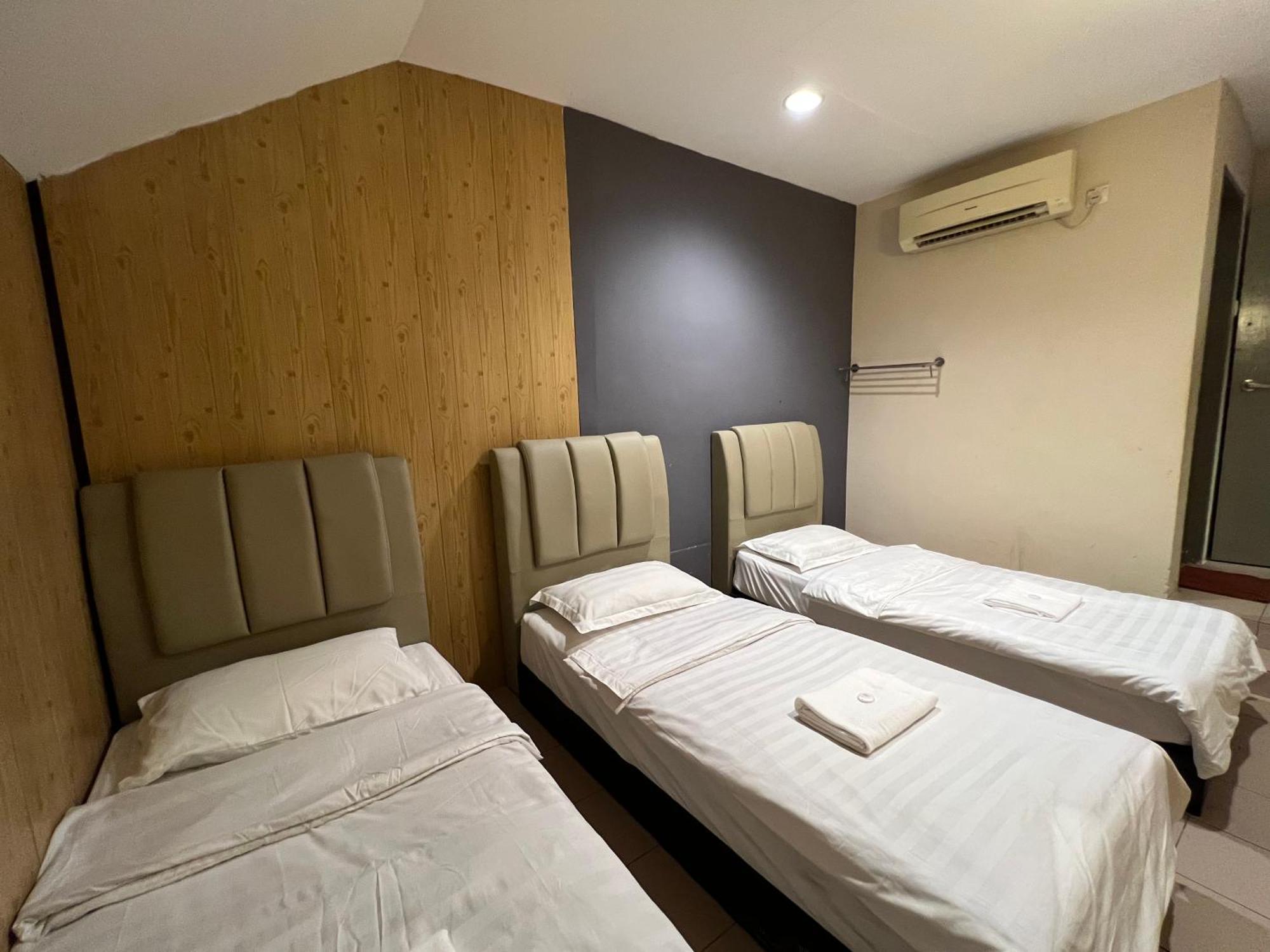Pekan Budget Hotel Exterior foto