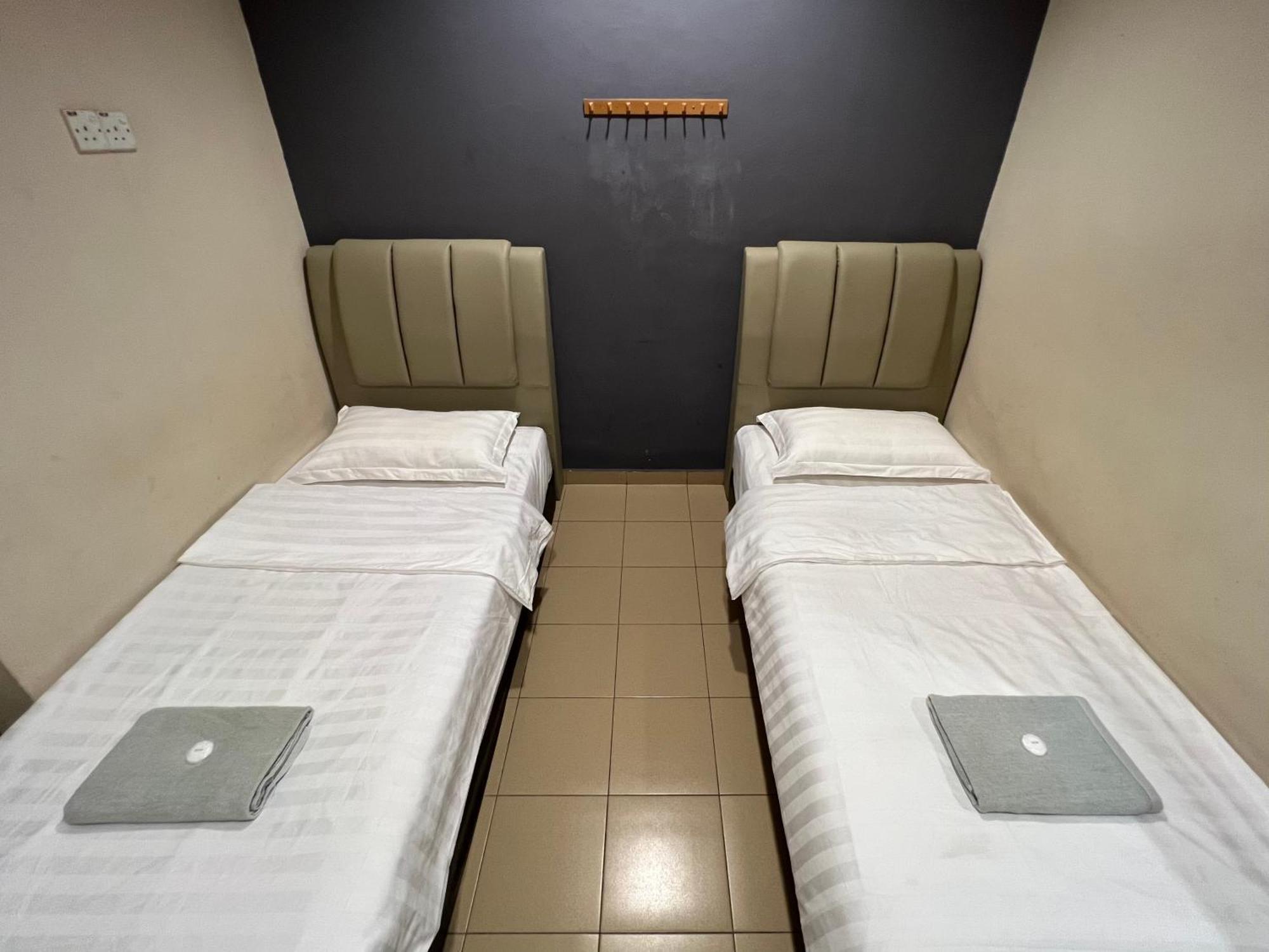Pekan Budget Hotel Exterior foto